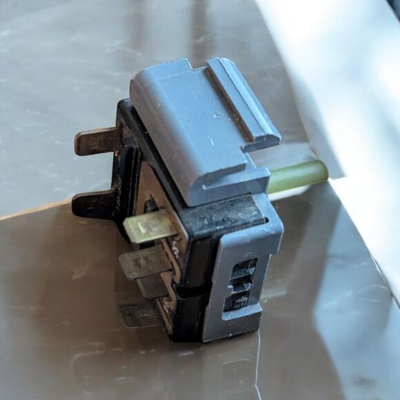 Maytag Washer Switch 62302180 Whirlpool Amana Crosley 271-97M-445 "D" Shaft - Picture 1 of 4